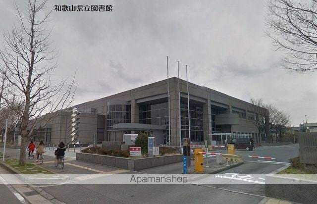 和歌山県和歌山市堀止西２丁目[2DK/44.5m2]の周辺2