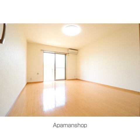 アンプル-ルクラ-ジュコリ-ヌシャンIIの内装写真