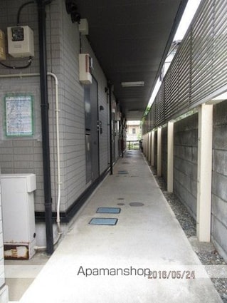 東京都三鷹市井の頭２丁目[1K/20.43m2]のエントランス