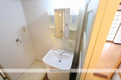 ヴィラ・アンソレイエ寺井町[2LDK/58.24m2]の洗面所