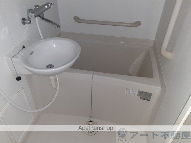 レオネクスト松山インターIIIの内装写真