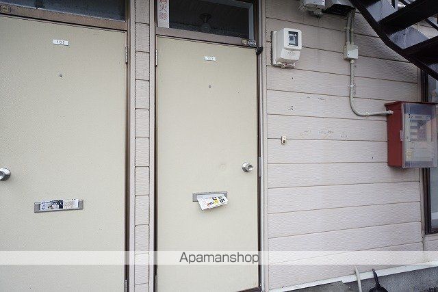 ミントパレスの玄関写真