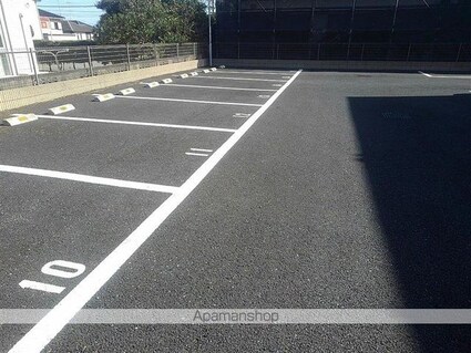 クレイノビアマーレ[1K/25.89m2]の駐車場