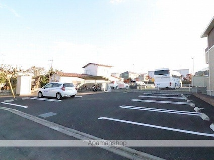 オーベルジーヌ[2LDK/57.07m2]の駐車場1