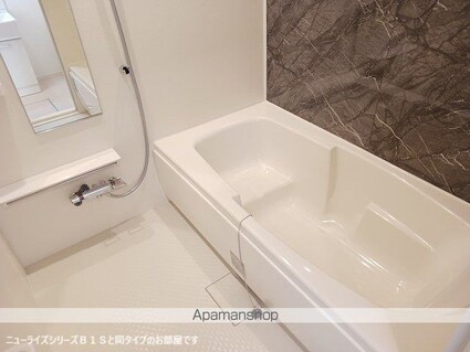 ブリックフォレスト[3LDK/62.1m2]のバス
