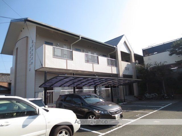 代官町ハイツFUJITAI棟の外観写真