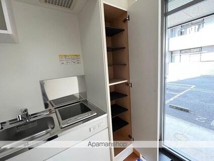 レオパレスＯＺー１[1K/26.49m2]の玄関