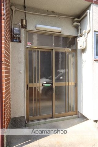 阪急電鉄宝塚線 池田駅 徒歩7分 2階建 築65年の玄関写真