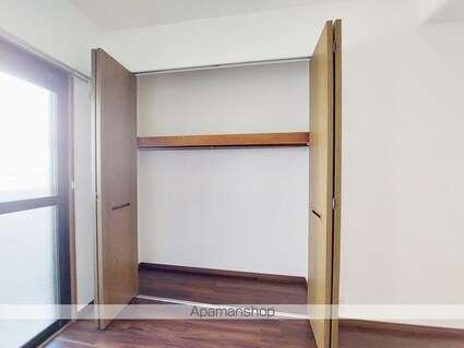 ロイヤルメゾン岩崎町[3LDK/78.89m2]の内装1