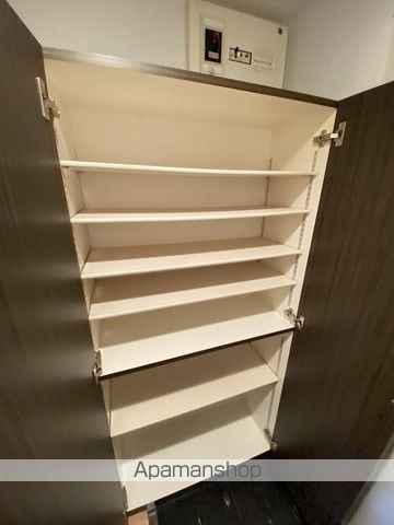 トレスマデラの内装写真