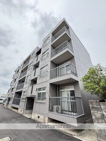 館出マンションの外観写真