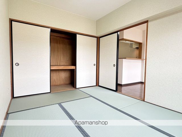 グランピアIIの内装写真