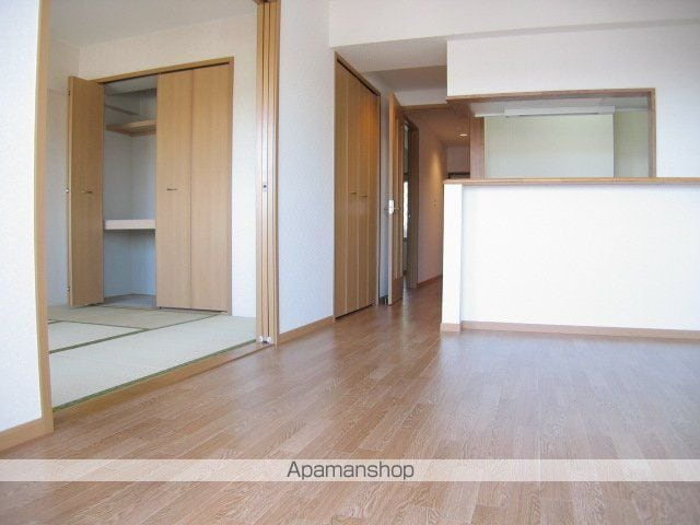 ラルジュ・ロジュマンの内装写真