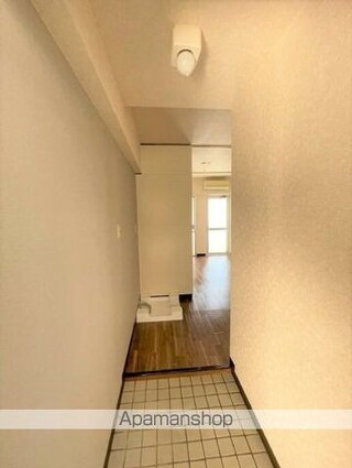 Ｋ’ｓ　ＣＯＵＲＴ水道代込[1R/18.65m2]の玄関2