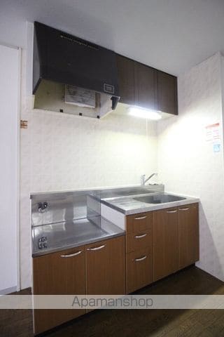 グローリーハウス的場Cの内装写真