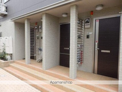 ヴィラ　アカシア[1LDK/43.64m2]のエントランス