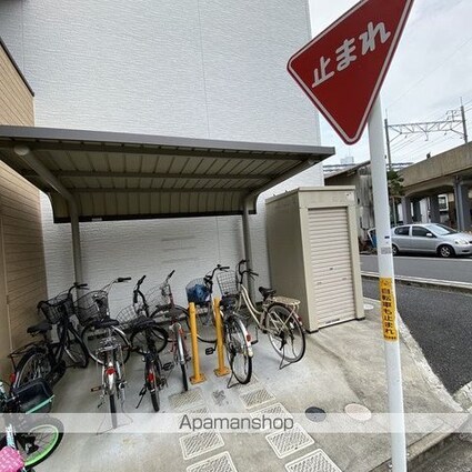 Ｒｅｓｉｄｅｎｃｉａ[1K/27.36m2]の周辺2