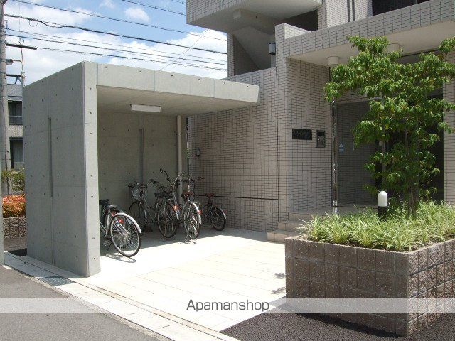BROWNIEの周辺写真