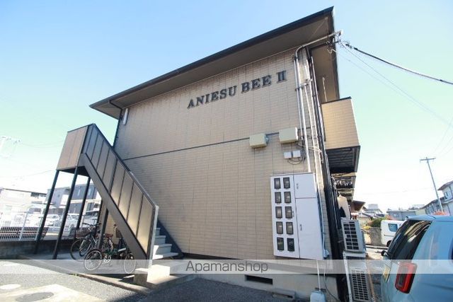 ANIESU BEE IIの外観写真