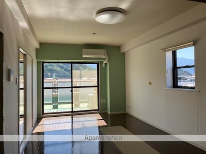 ＴＫイーストヒルズ[3LDK/63.4m2]のリビング・居間