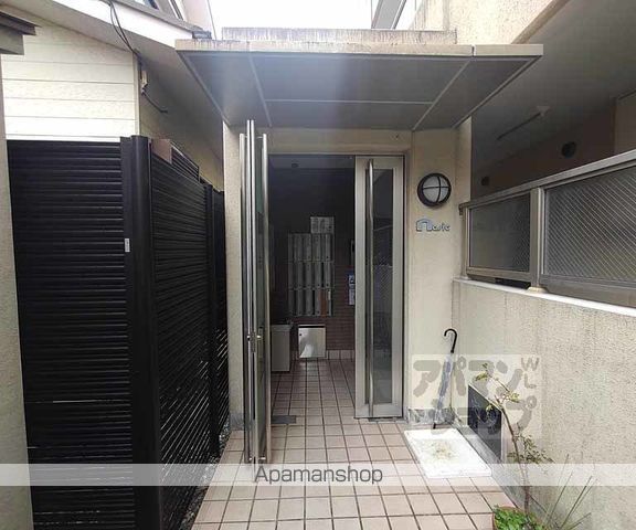 ファミユ白川の玄関写真