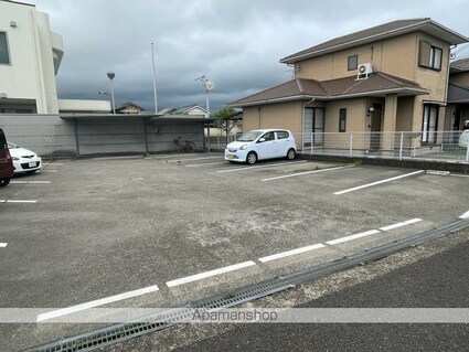 東伸ヴィレッジレディース[1K/29.25m2]の駐車場