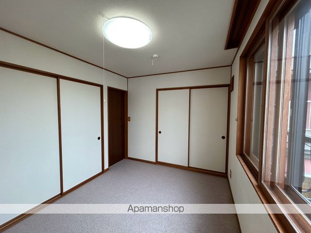 アイオライトの内装写真