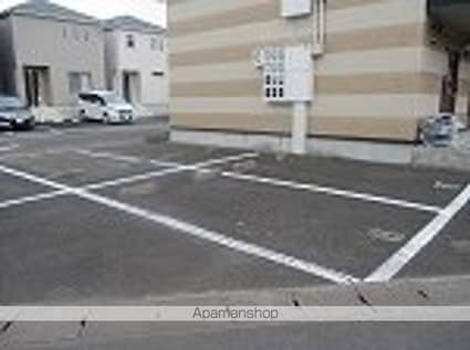 レオパレスＷｉｎｇ福田町[1K/23.18m2]の駐車場2