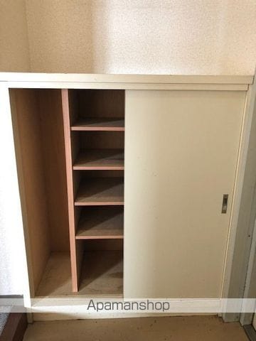 メゾンヤマギワの内装写真