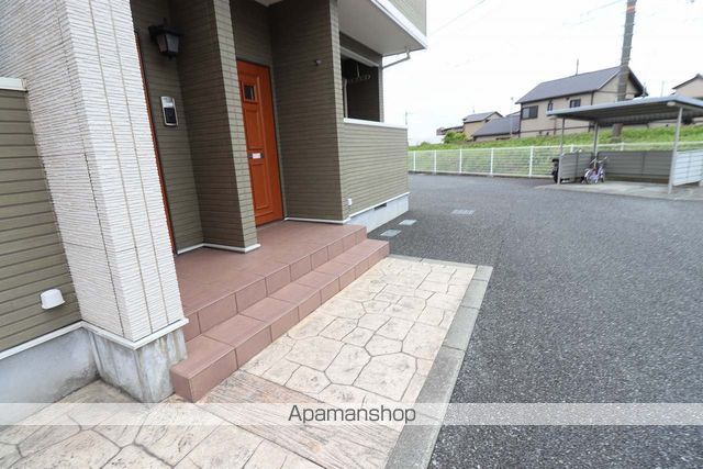 コーポロマンDの玄関写真