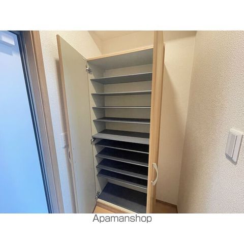 クレストVIIの内装写真