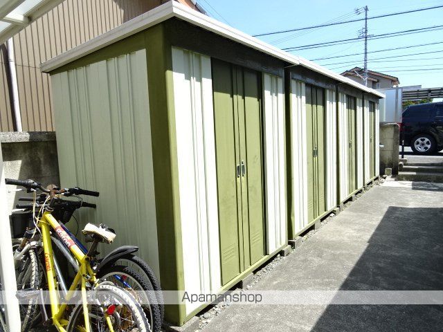 マンション桃の里の外観写真