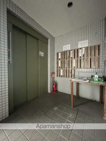 ハイライズ・イン・チトセの玄関写真