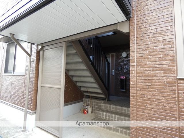アーバンライフ塩屋台 B棟の玄関写真