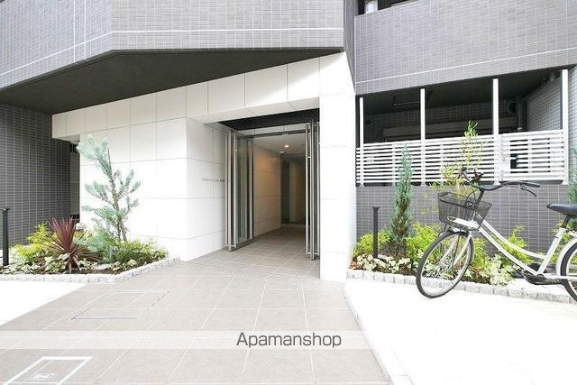 PREMIUM CUBE 東中野の玄関写真