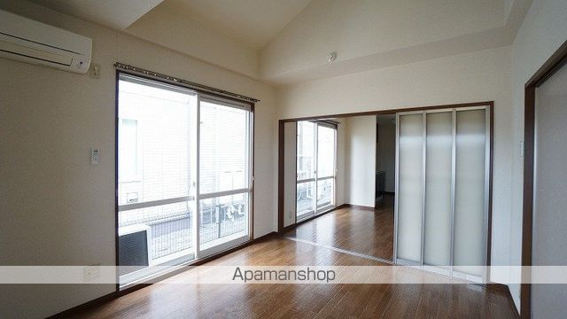 ジョワイユーマーサ C棟の内装写真
