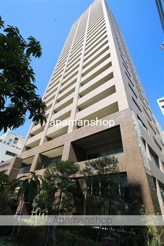 LEGALタワー大阪の外観写真