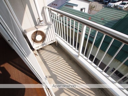 コーポラス外濠[2LDK/58.06m2]のバルコニー