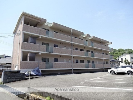 メゾン・アムール[2LDK/60.32m2]の外観2