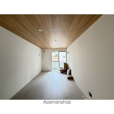 ROOMS万代5の内装写真