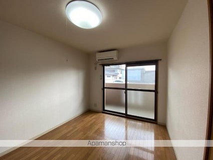 ＢＩＧＢＡＮ[1K/25.12m2]のリビング・居間