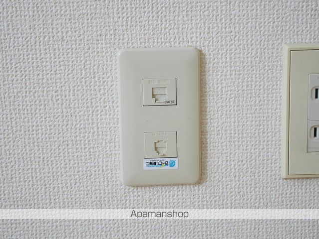 ロイヤルヴィラ衣笠の内装写真