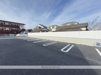 フォンターナ・ガルボⅠ[1K/33.2m2]の駐車場