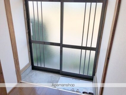 鶴岡貸家　１号[3K/40m2]の玄関