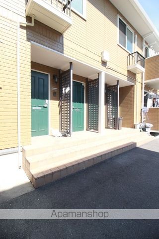 プレジオ六番館の玄関写真