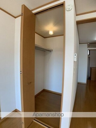 ラフォンテ・レパード[1R/33.12m2]の収納