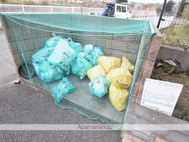 レオパレスエスポワールメゾンの外観写真