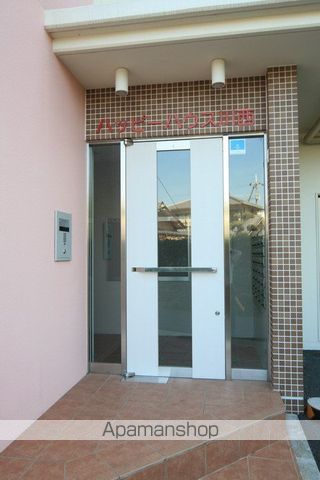 ハッピーハウス川西の玄関写真