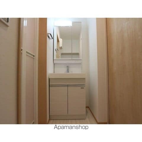 GRANDTIC緑の内装写真