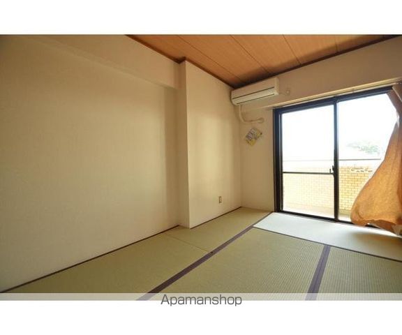 綾東ヴィレッジ壱番館の内装写真